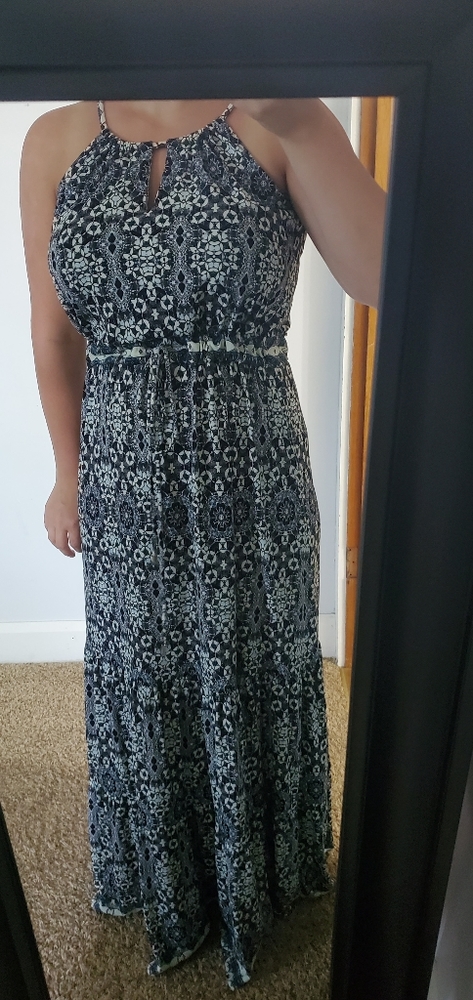 Blue Maxi dress with keyhole kneckline detail